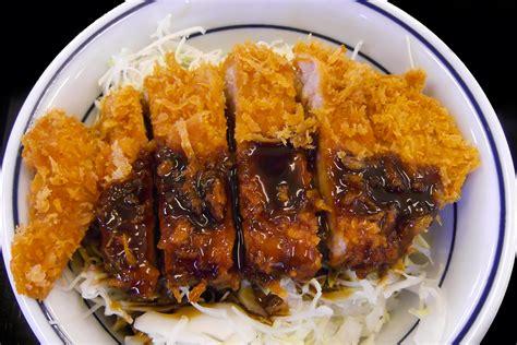 ソースカツ丼 タレ 人気 ～その魅力と多様性を探る～